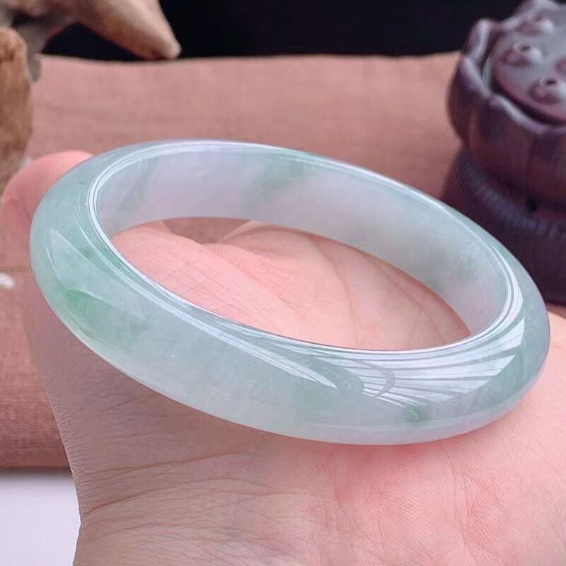 Bracciale in giadeite monocolo - Lighting & Home Decor Studio Photos recensione e prezzo
